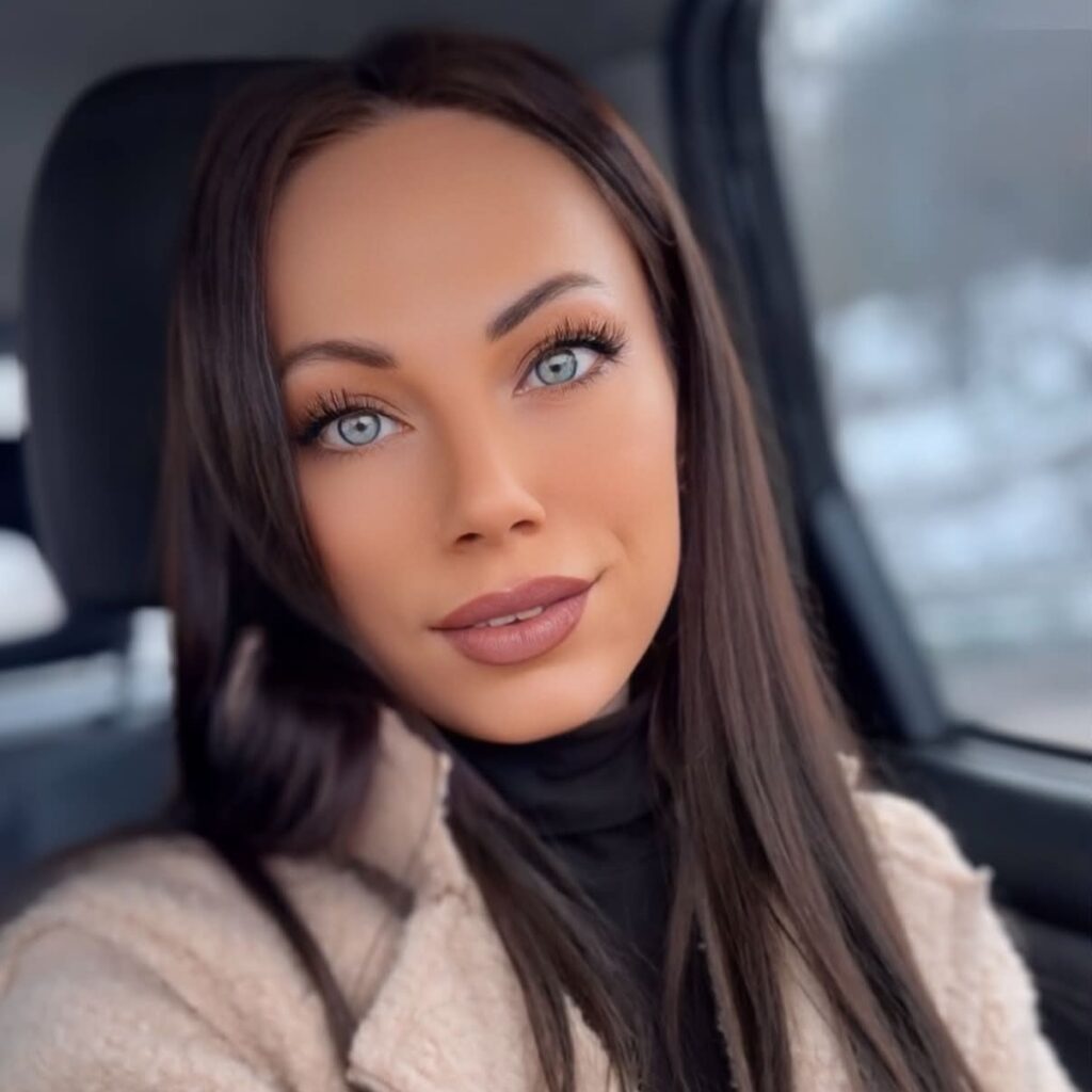 Ирина Бакърджиева